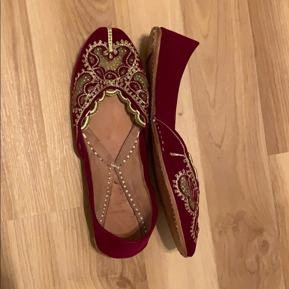 Burgundy and Gold Boho Flats - Picture 2 of 3
